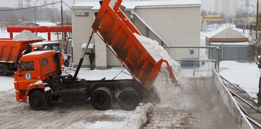 Вывоз снега самосвалами в Москве и области