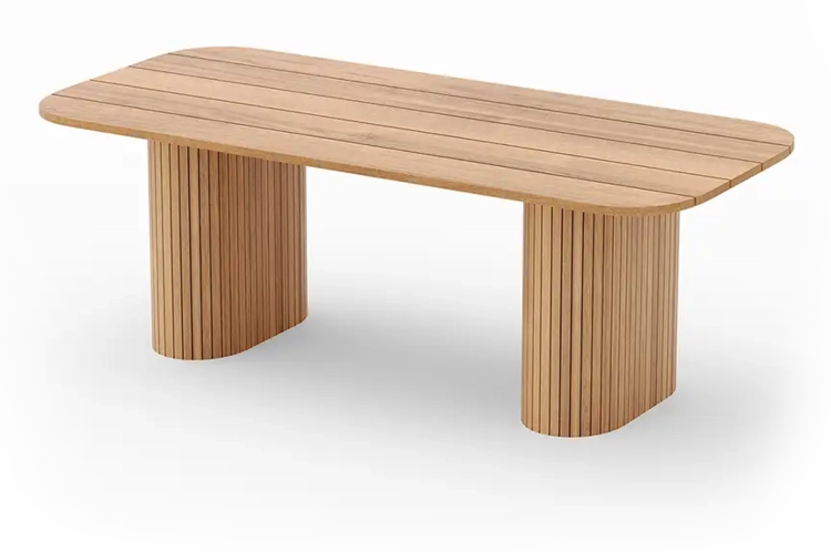 Обеденный стол