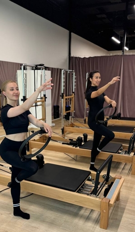 на улице ясеневая