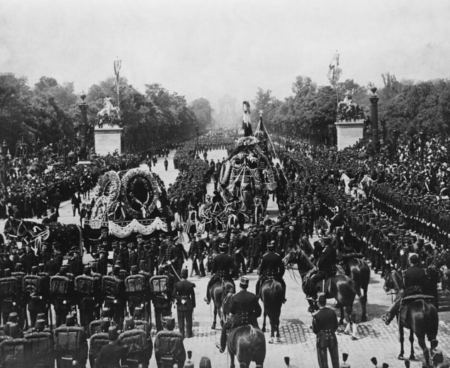 Похоронная процессия Виктора Гюго в Париже, 1885 год