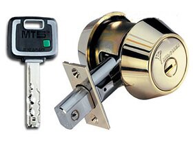 Замок mul-t-lock mt5+ дед-болт