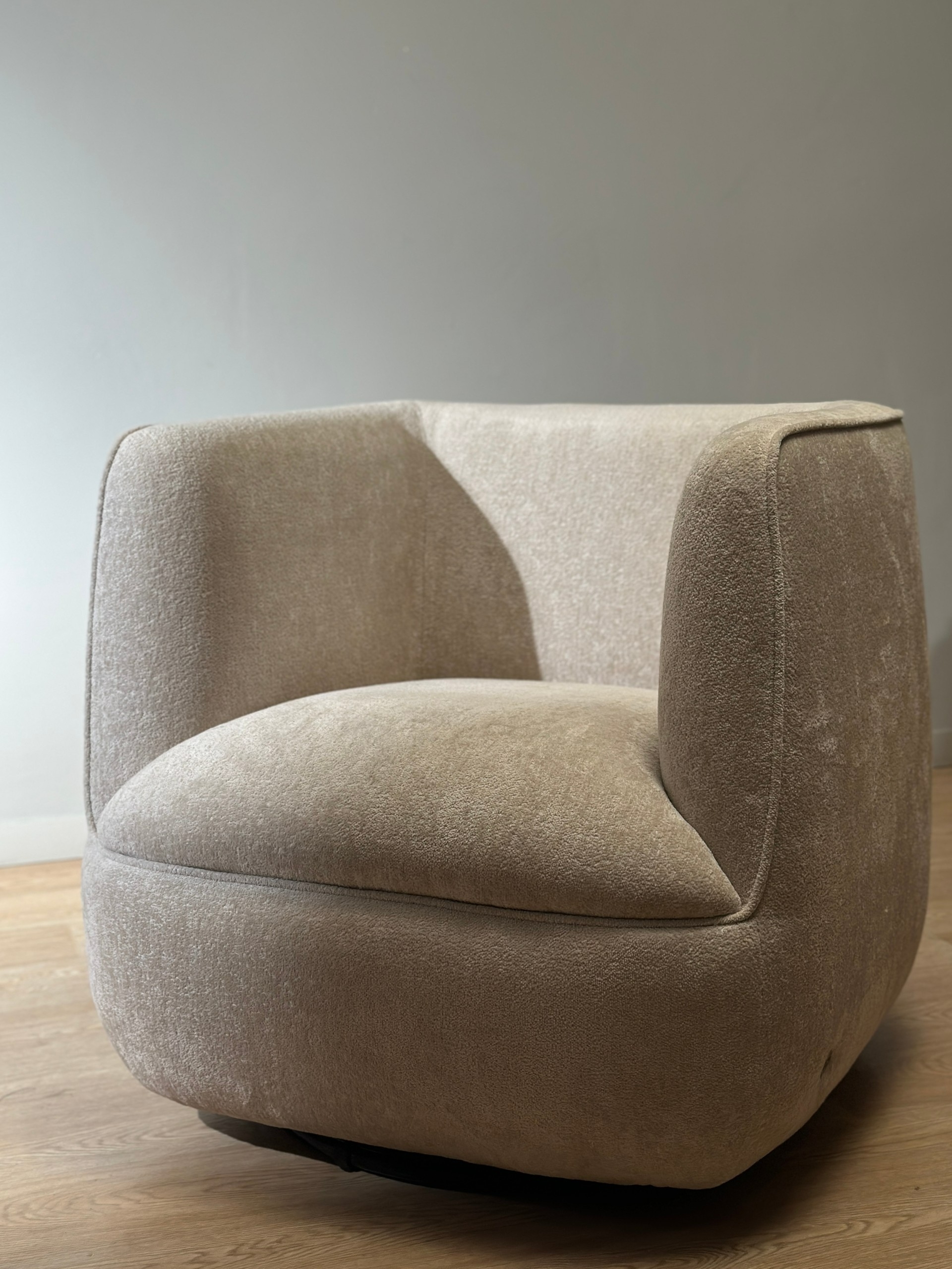 Кресло Висконти. Ателье мягкой мебели MALINO