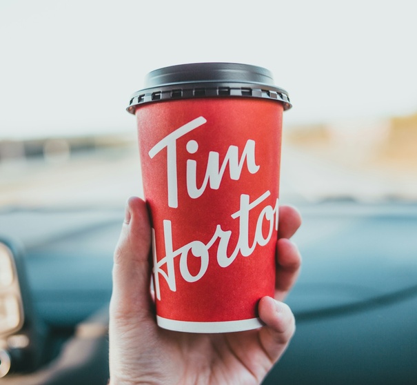 Заказать бумажные с печатью логотипа 