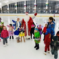 Новогодний праздник с Дедом Морозом