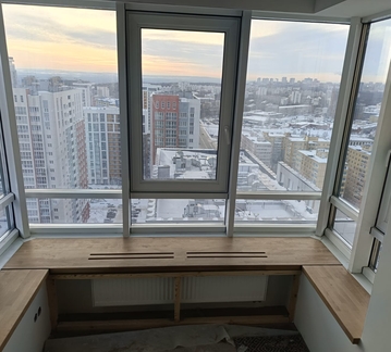 Изготовление угловых подоконников из дерева на заказ в Уфе от компании ЭкоМассивУфа