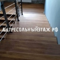 Лестница на монокосоуре