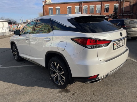 Фото: LEXUS RX