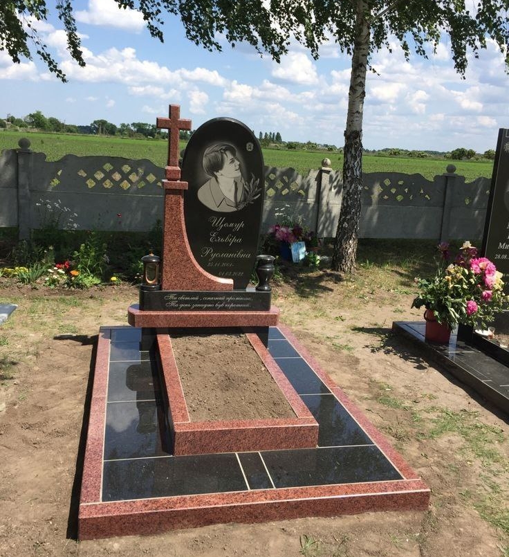 Каталог красивые на могилу от производителя в Симферополе по низким ценам