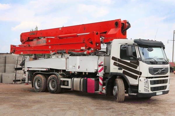 АРЕНДА АВТОБЕТОНОНАСОСА 14-45 м