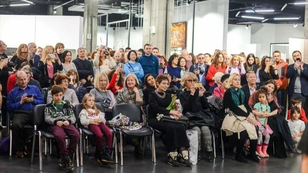 Художественная галерея Багратуни. Выставочный зал "АРТ Коробка"