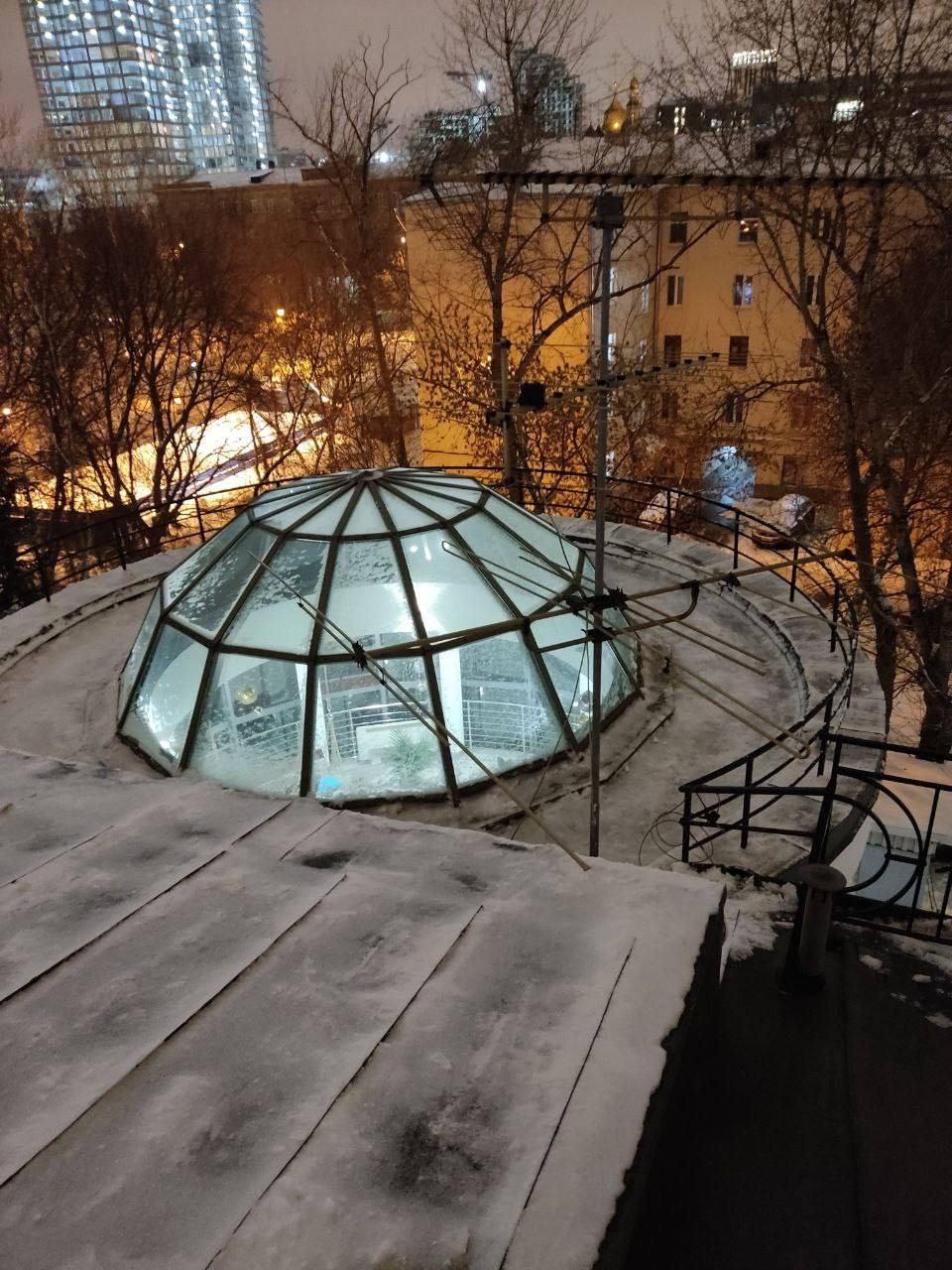 Промышленные альпинисты чистка крыш