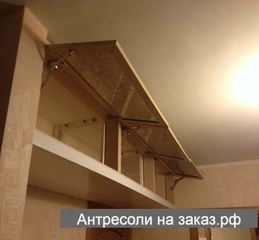 Фотография №28 Антресоль с бежевой МДФ рамкой (стекло) рельефная открытая 