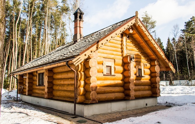 Рубленная русская баня из бревна в Москве 