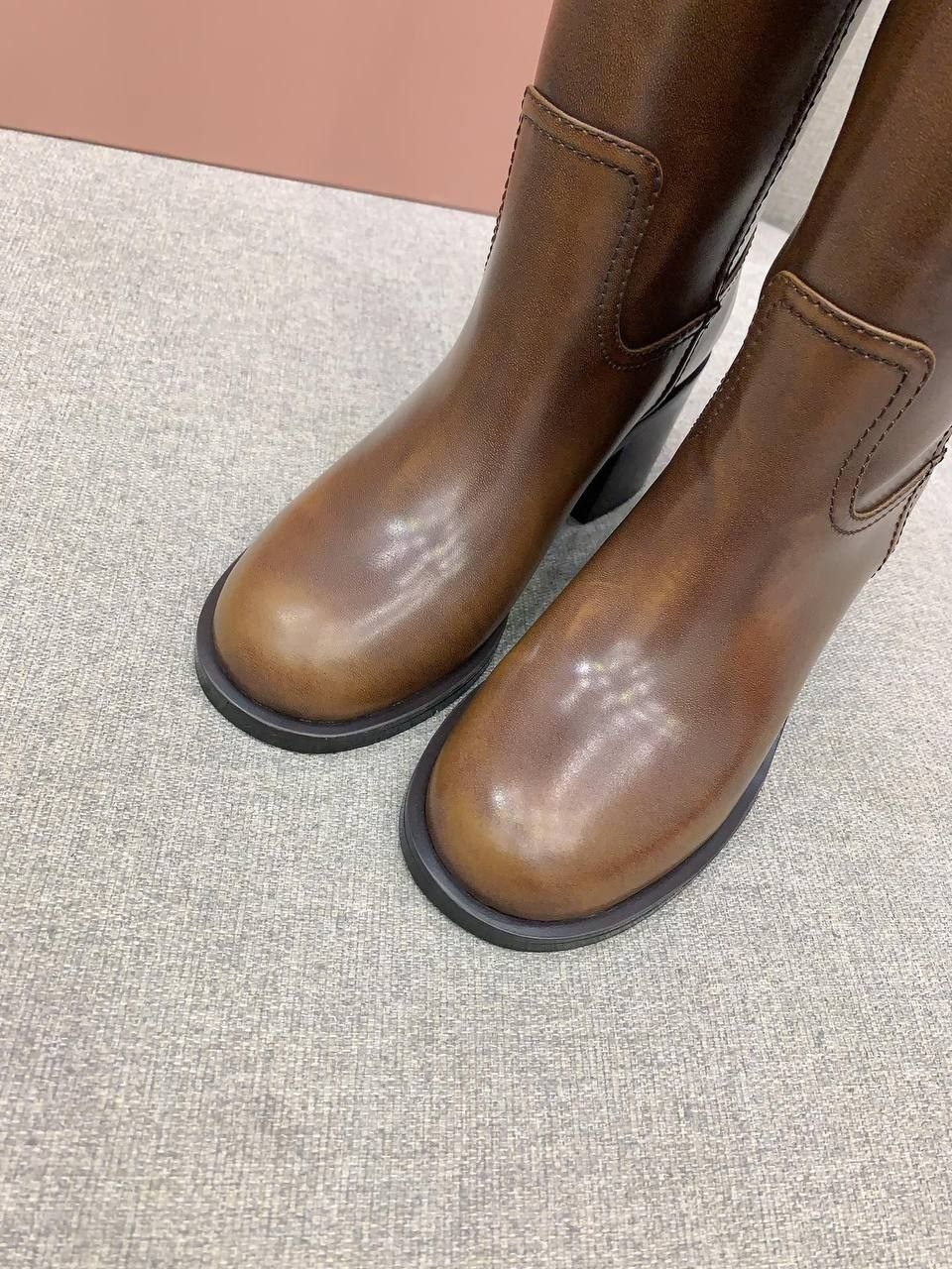 Модные сапоги Miu Miu реплика 2025