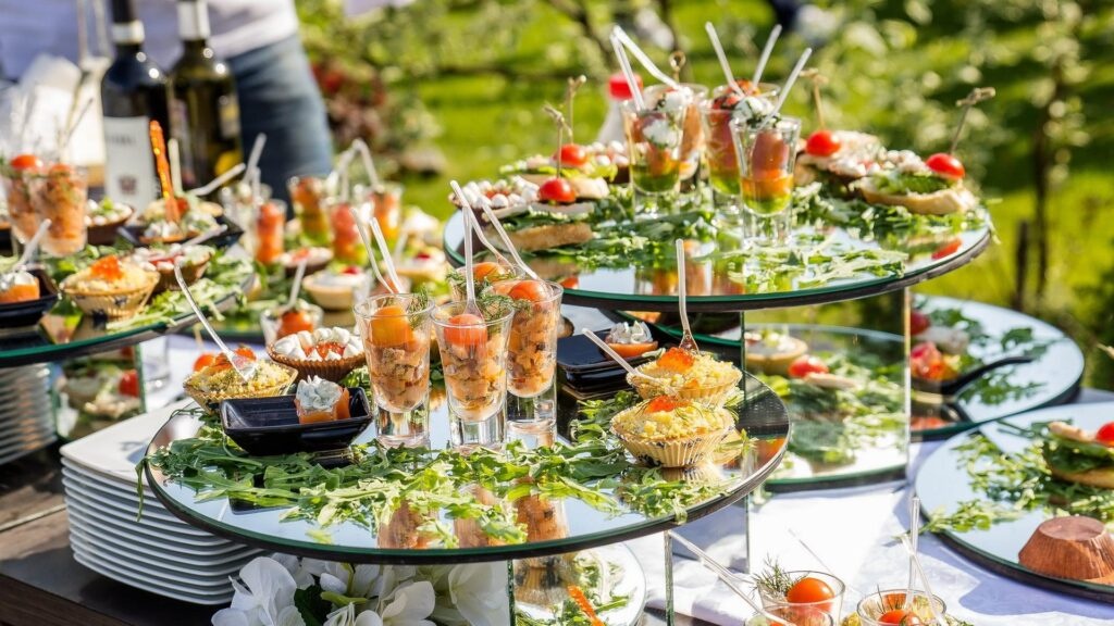 Заказать фуршет Минск с доставкой недорого - Mycatering.by