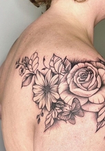 тату в студии tattoo8room