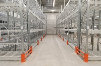 Полочные рамы мезонинного стеллажа 