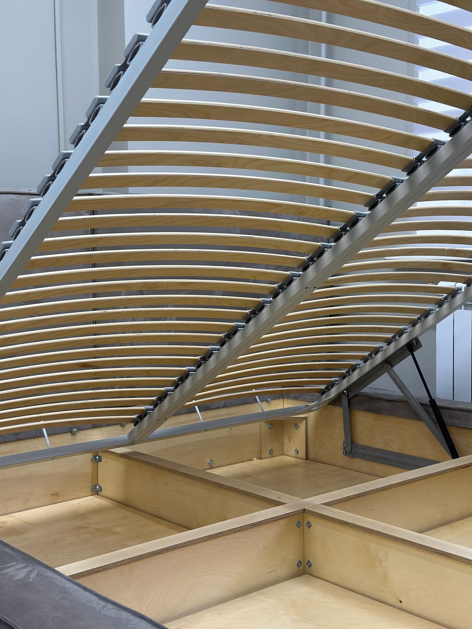 Кровать Аттик с подъемным механизмом. Ателье мягкой мебели MALINO