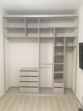 Шкаф купе на заказ в Екатеринбурге Art. hi-tech-kupe 01-777-187