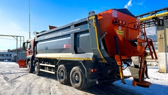 КДМ на базе самосвала SITRAK 8x4 зима