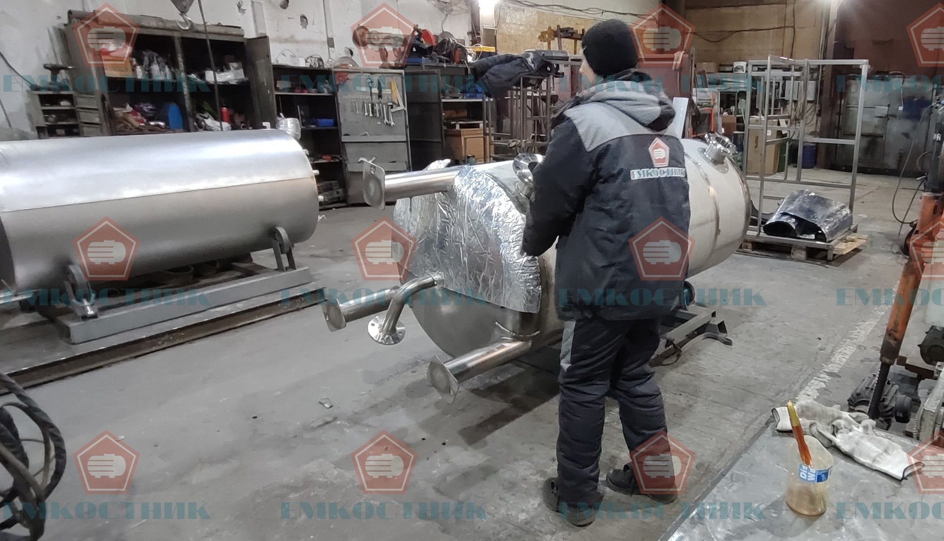 Буферная емкость, AISI 304, V – 1,5 м³ и Сбросная емкость открытого типа из конструкционной стали Ст