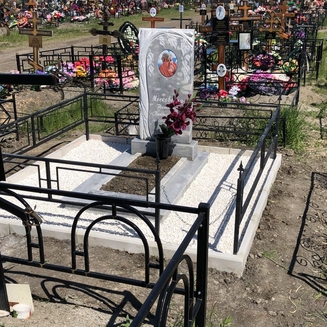 памятники на могилу Саратов