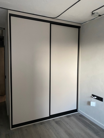 Шкаф купе на заказ в Екатеринбурге Art. hi-tech-kupe 01-777-122
