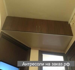 Фотография №29 Антресоль в коридоре с дверцами цвета венге ЛДСП