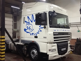 Компания "UVITRANS". Брендирование автомобилей DAF