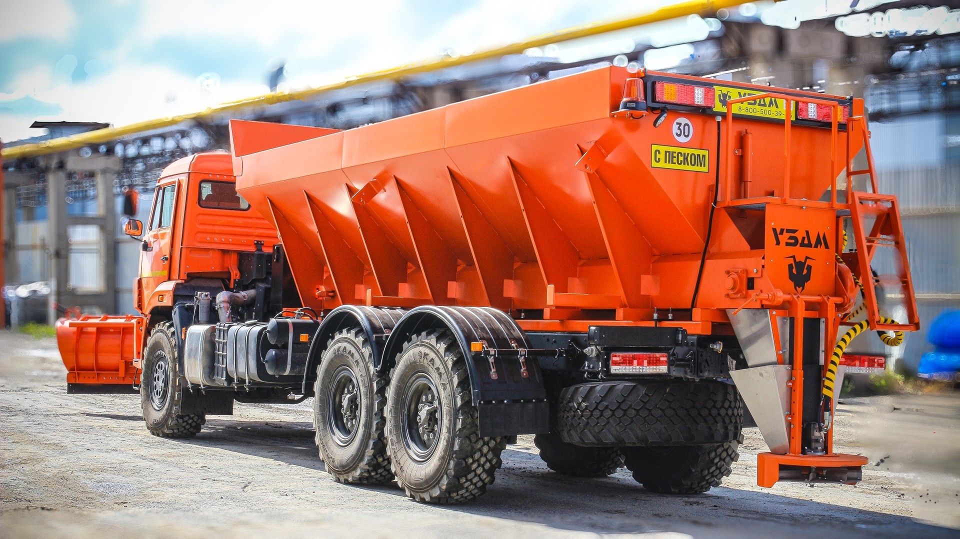 КДМ Камаз 43118 зима-лето