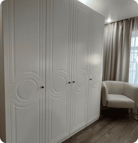 Фото шкафа в шоуруме компании Hansa Mebel