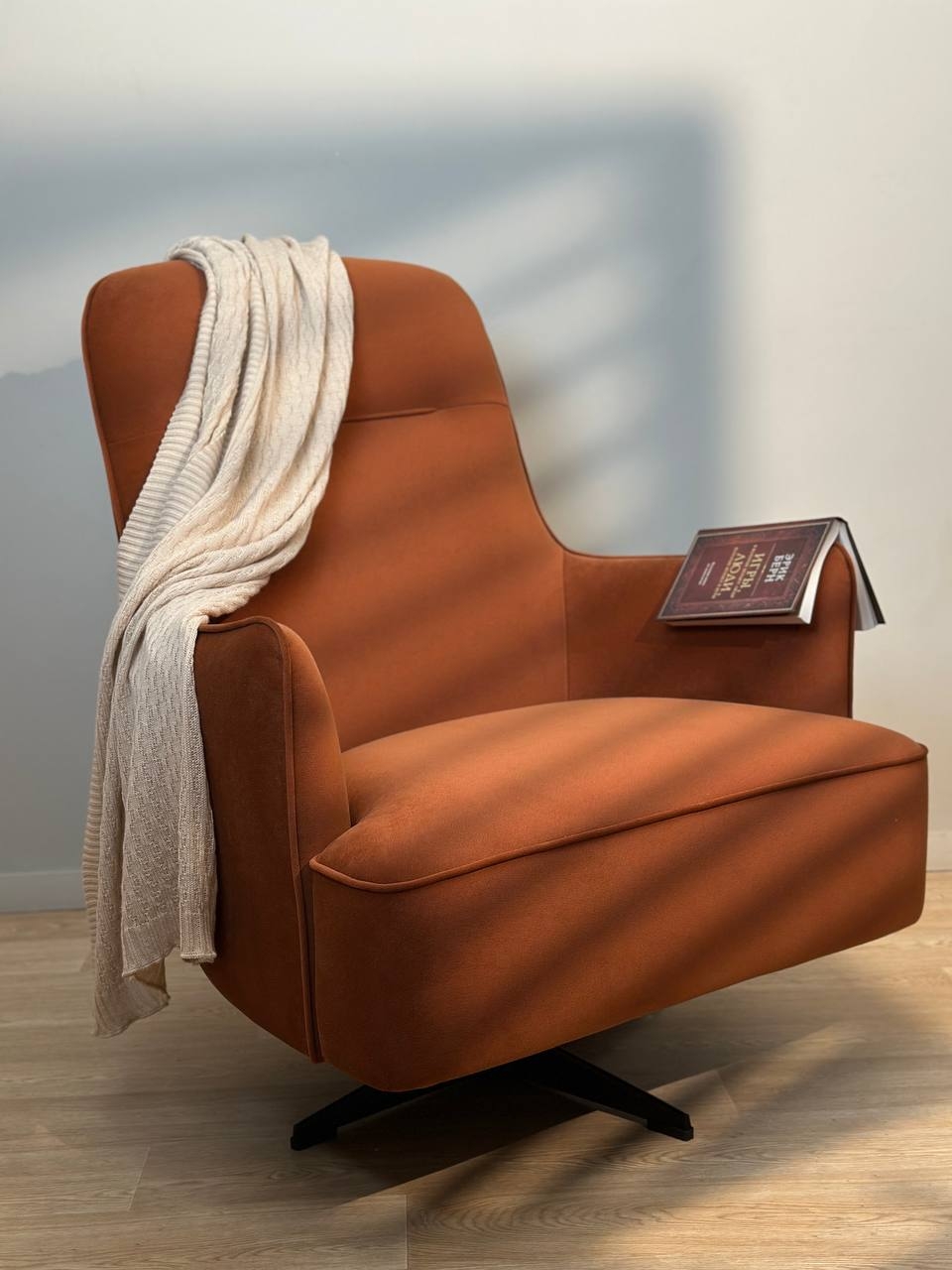 Кресло Эго. Ателье мягкой мебели MALINO