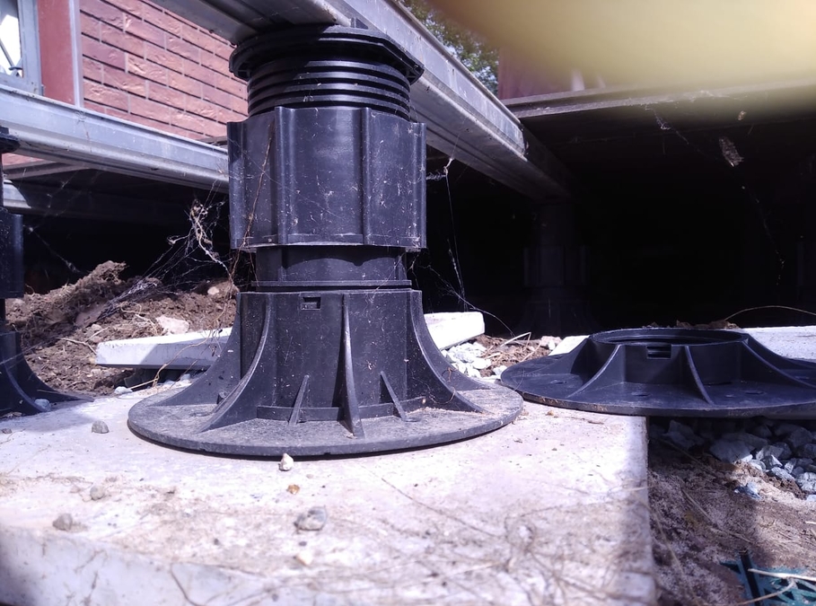 Опоры винтовые