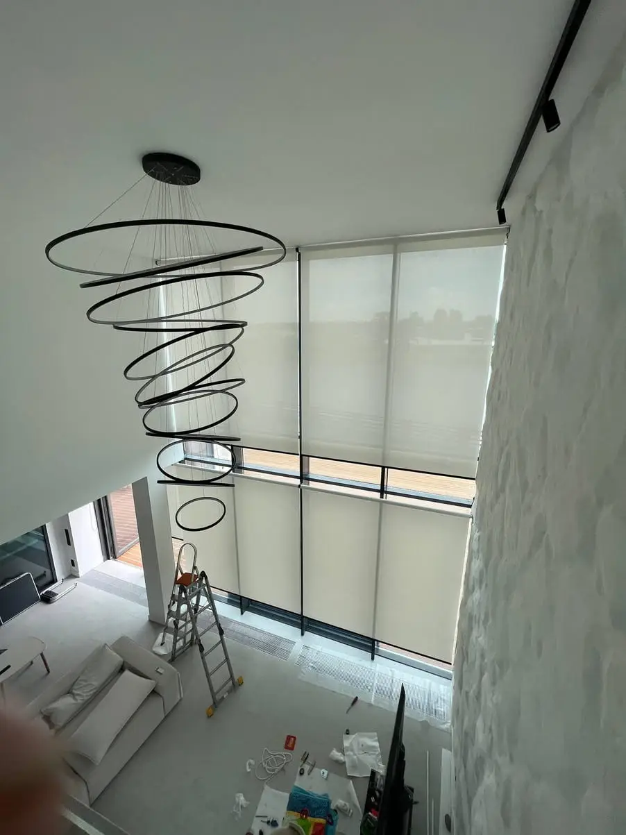 Рулонные шторы на панорамные окна второго света 