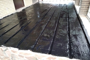 Битумная мастика на бетоне