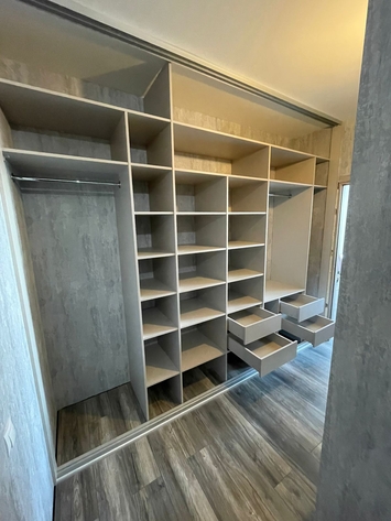 Шкаф купе на заказ в Екатеринбурге Art. hi-tech-kupe 01-777-167