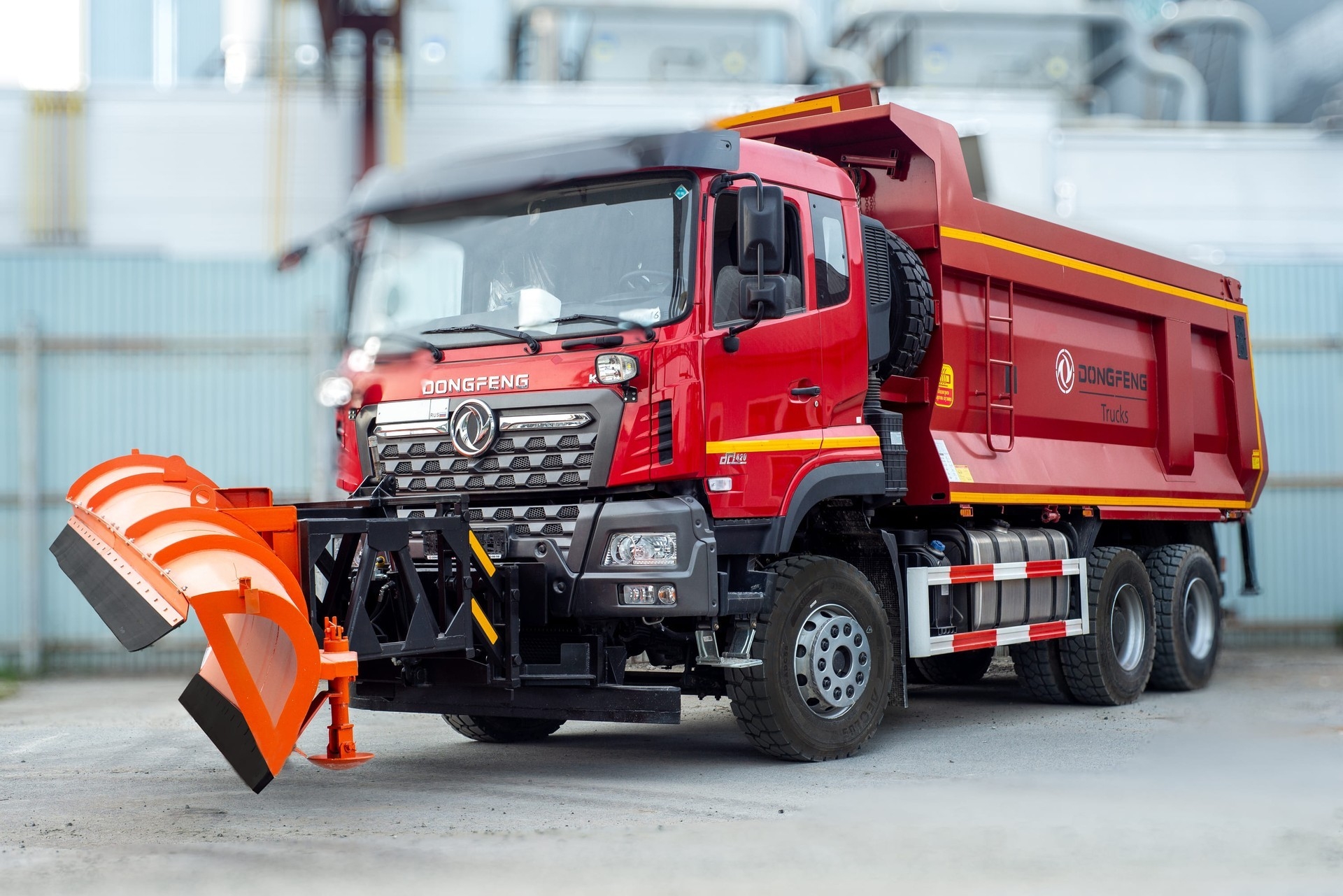 КДМ на базе самосвала Dongfeng