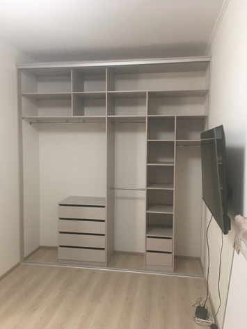 Шкаф купе на заказ в Екатеринбурге Art. hi-tech-kupe 01-777-189