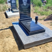 Установка памятников в Симферополе - гранитная мастерская 