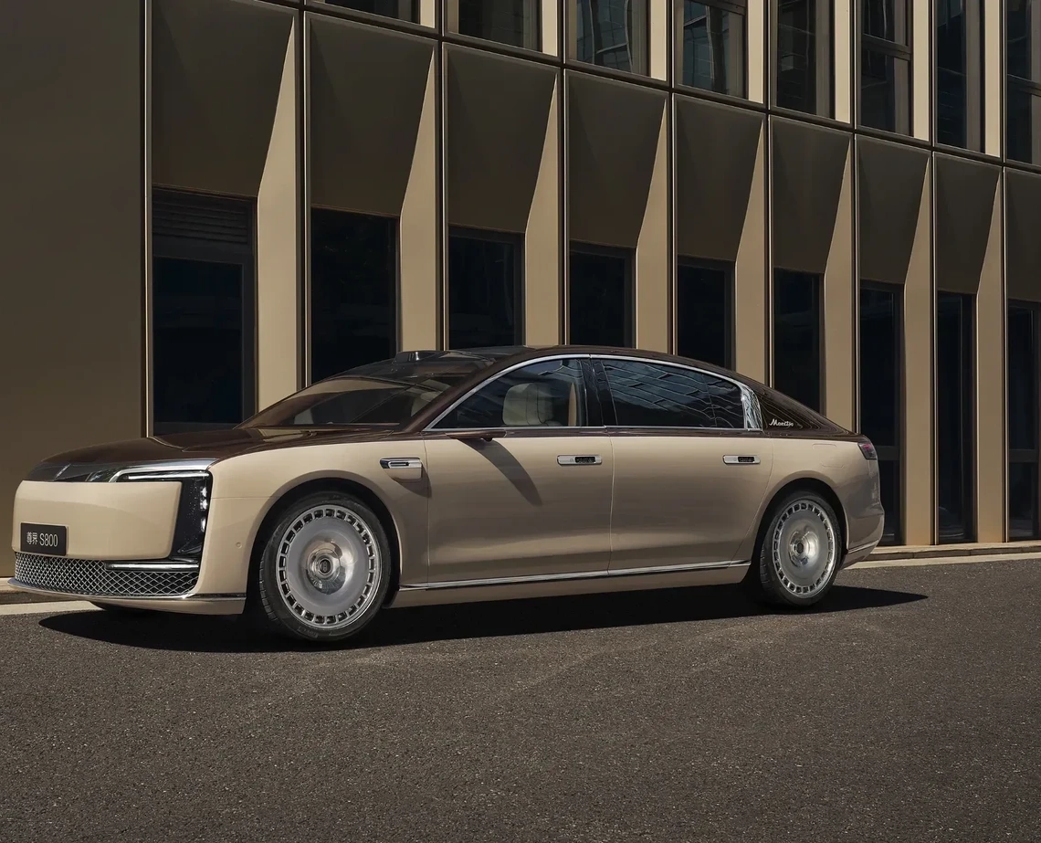 «Maextro-S800» - об автомобиле