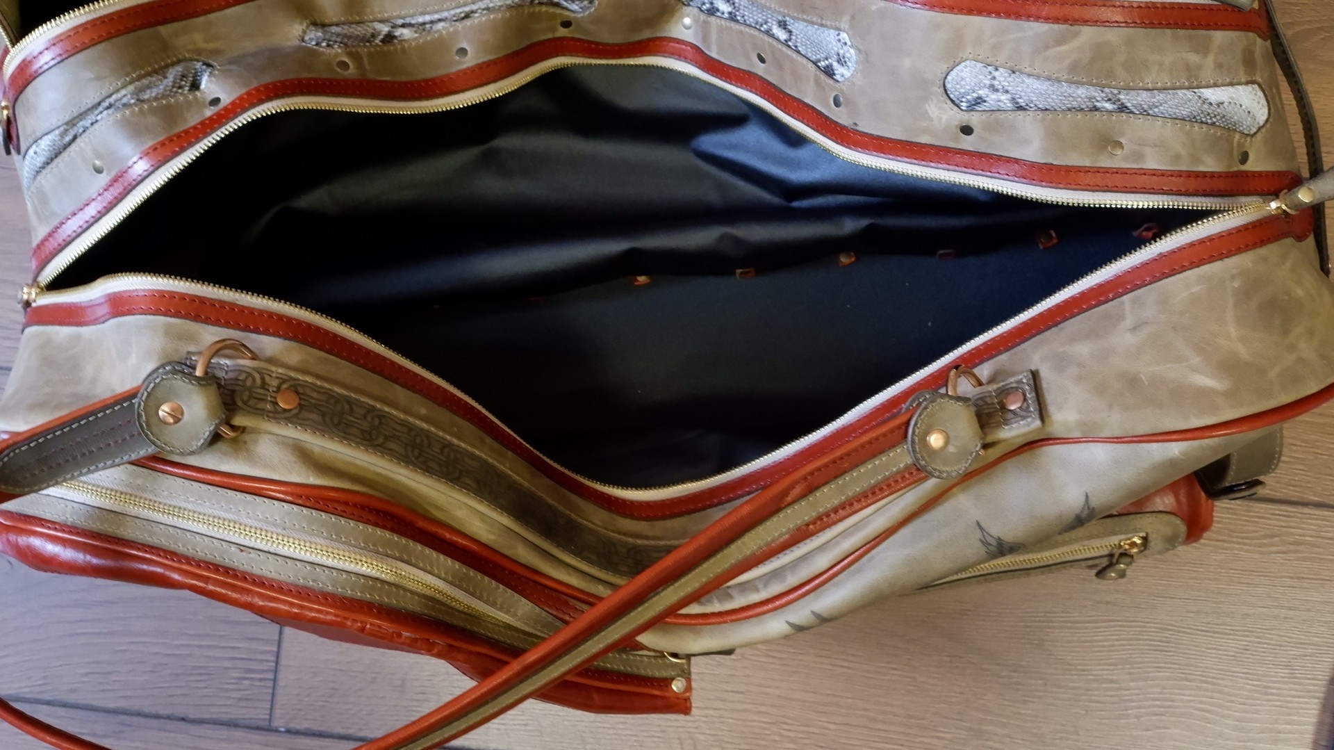 Кожаная сумка для большого тенниса ручной работы