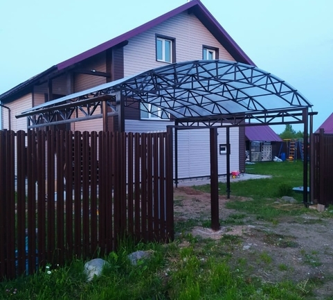 Проектирование, производство, монтаж навеса с арочной крышей в Уфе от компании "АктивСтрой"