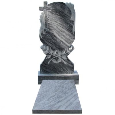 Памятник из серого мрамора в Новокузнецке