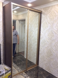 Двери купе зеркальные