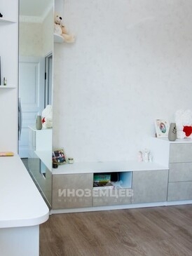Угловой шкаф для детской комнаты: организация хранения