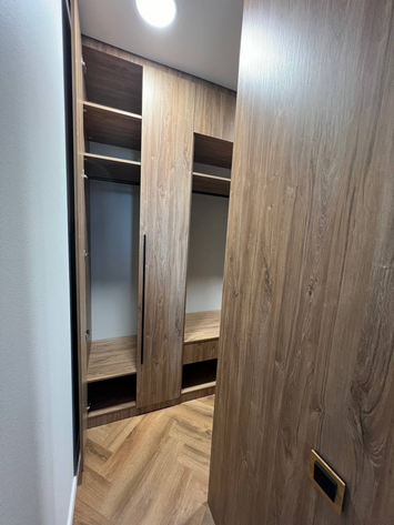 Шкафы-купе "Хай тек купе" на заказ Арт. UG1-77-888-0454193