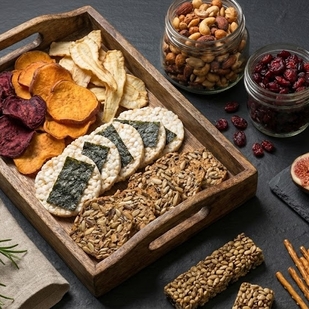 Овсяная каша с ягодами и орехами. Натуральные завтраки без сахара и глютена в магазине EcoShop