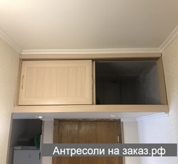 Фотография №10 Антресоль с дверцами купе цвет бежевый открытые