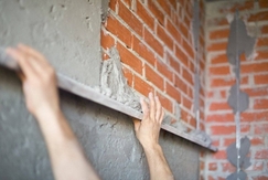 штукатурка стены по маякам