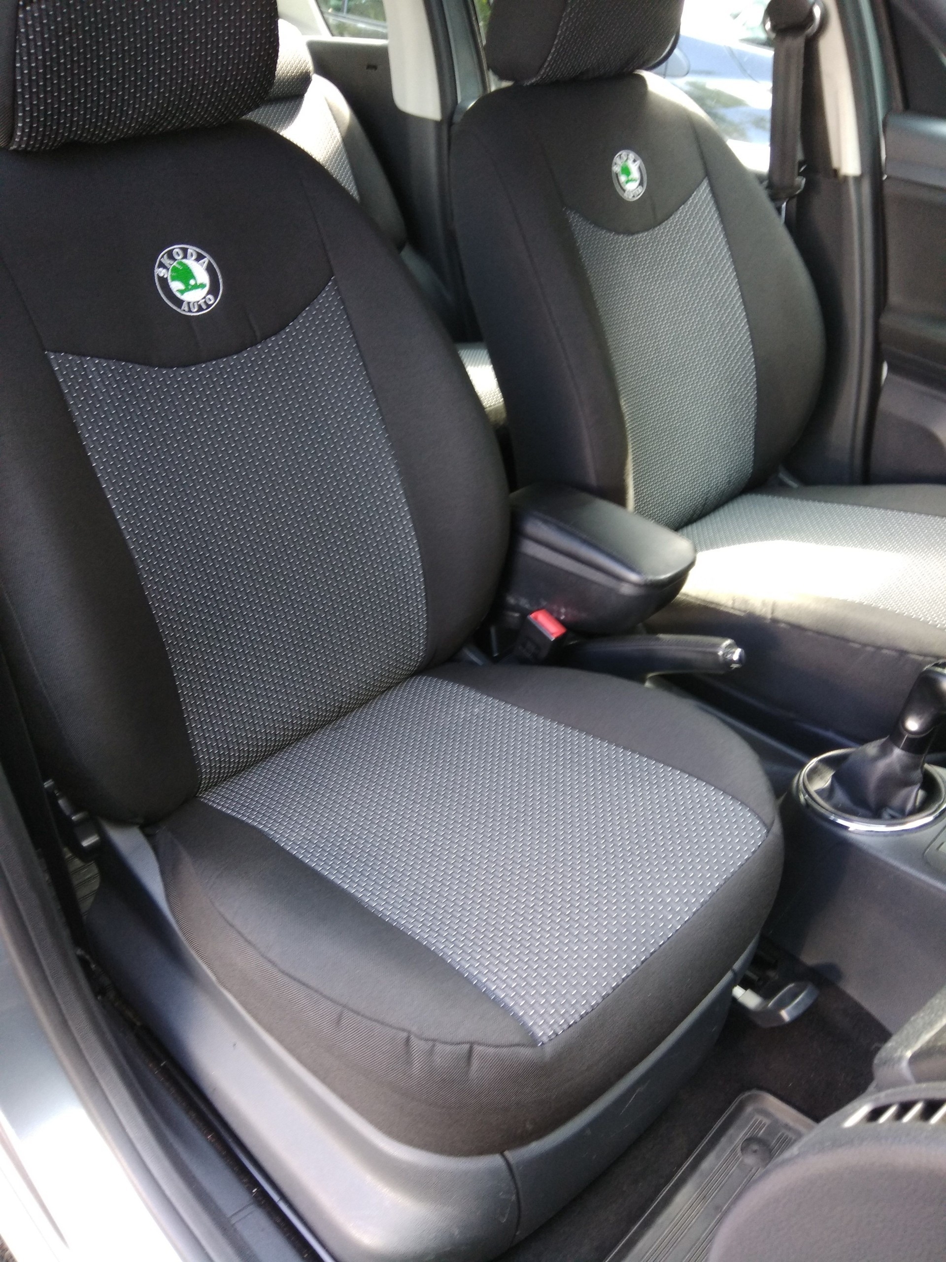 Чехлы из жаккарда на сиденья Skoda Roomster